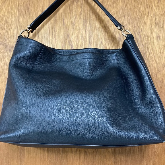 Coach - Picture 3 of 5